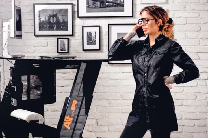 AiT Desks is running an Indiegogo campaign to get the Smart One into production