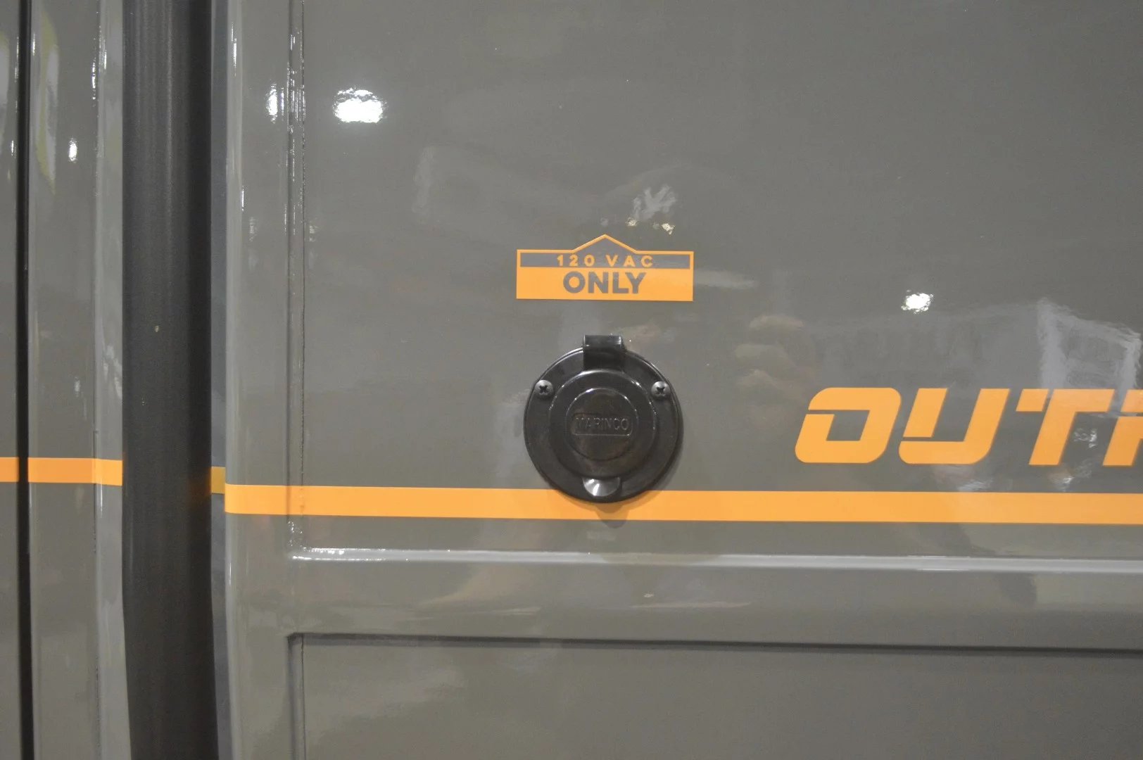 Hookups on the AEV Outpost II