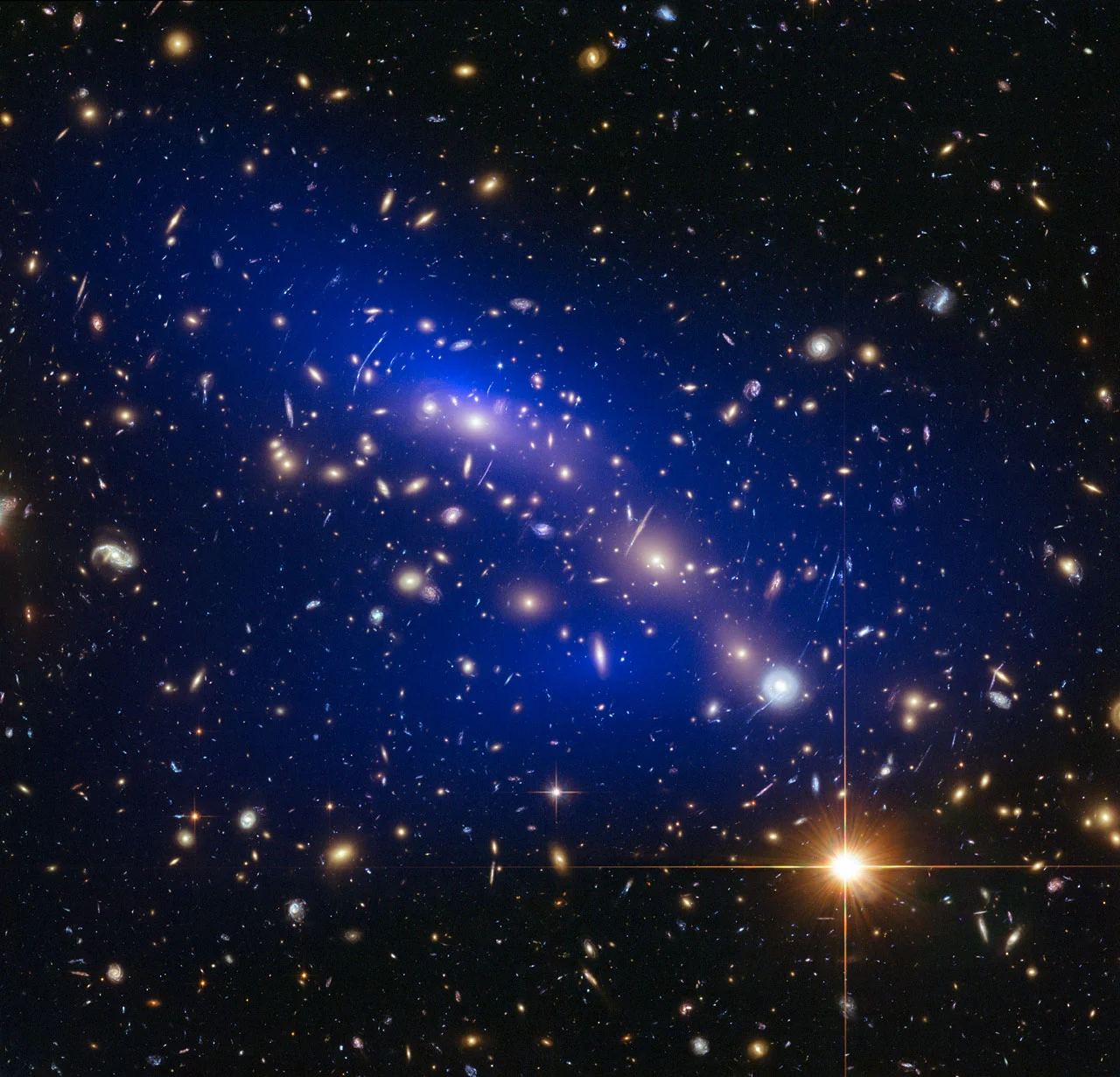Galaxy cluster MACS J0416.1–2403 with dark matter map (Image: NASA/ESA)