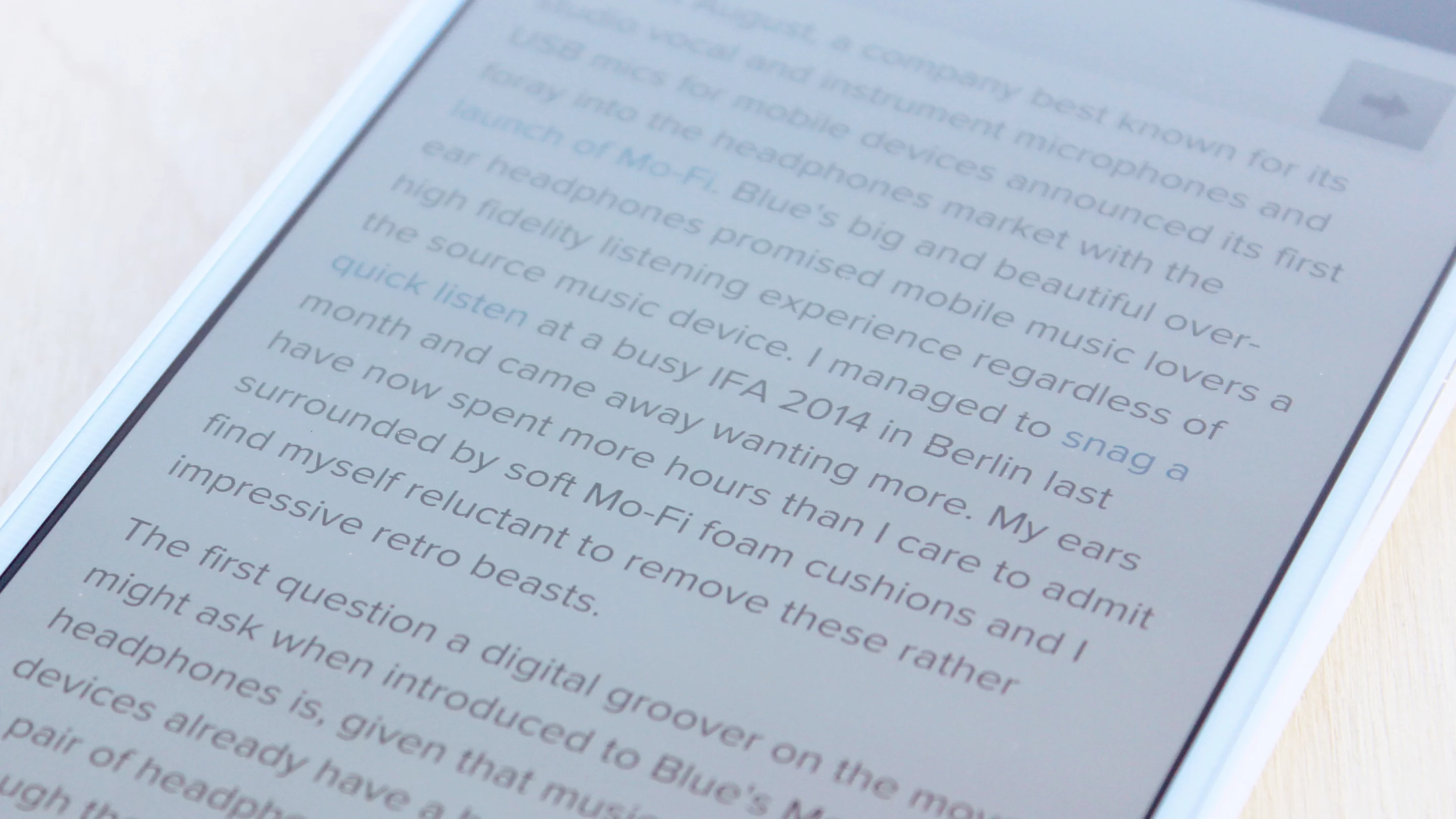 Samsung Galaxy Note 4 (Photo: Will Shanklin/Gizmag.com)