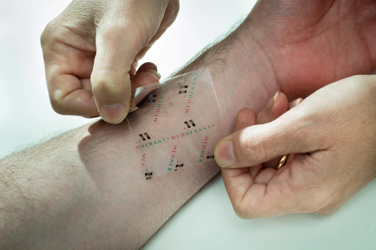 The transdermal patch can dispense ibuprofen through the skin for up to 12 hours