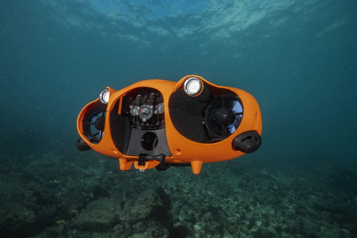 The Notilo Plus Seasam can function as an autonomous underwater drone, or as a semi-autonomous tethered ROV (remotely operated vehicle)