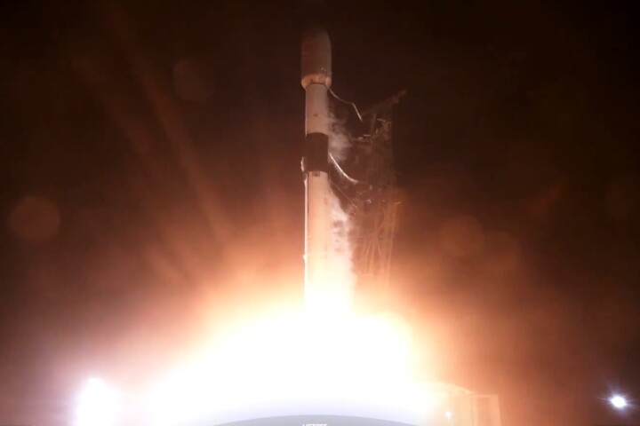 The Direct to Cell Starlink satellites lift off