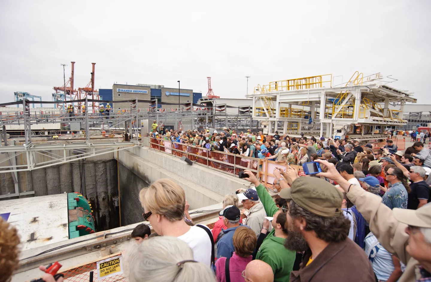 About 5,000 people attended the public dedication ceremony (Image: WSDOT)