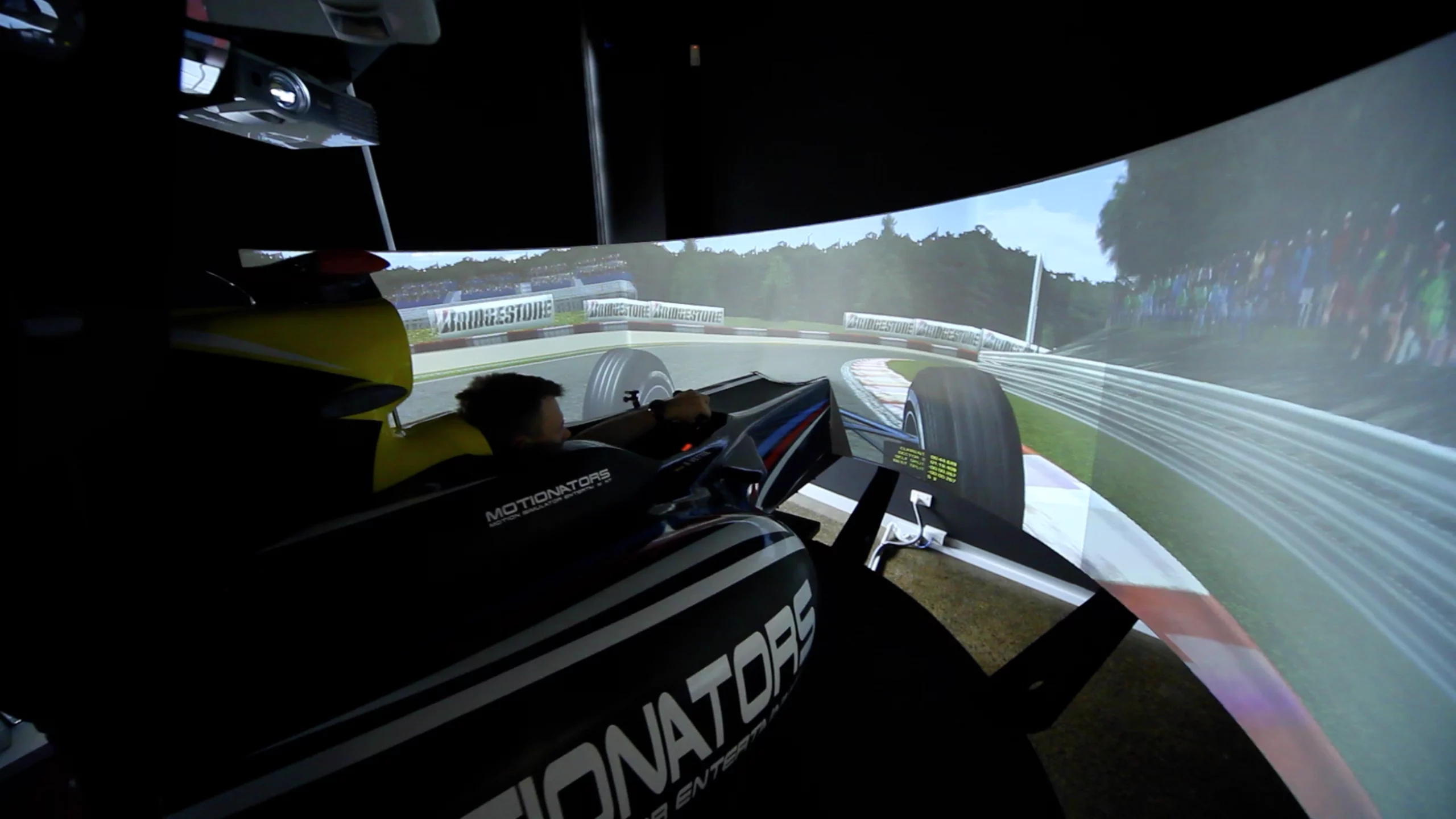 F2000 racer Scott Andrews in the Motionators simulator