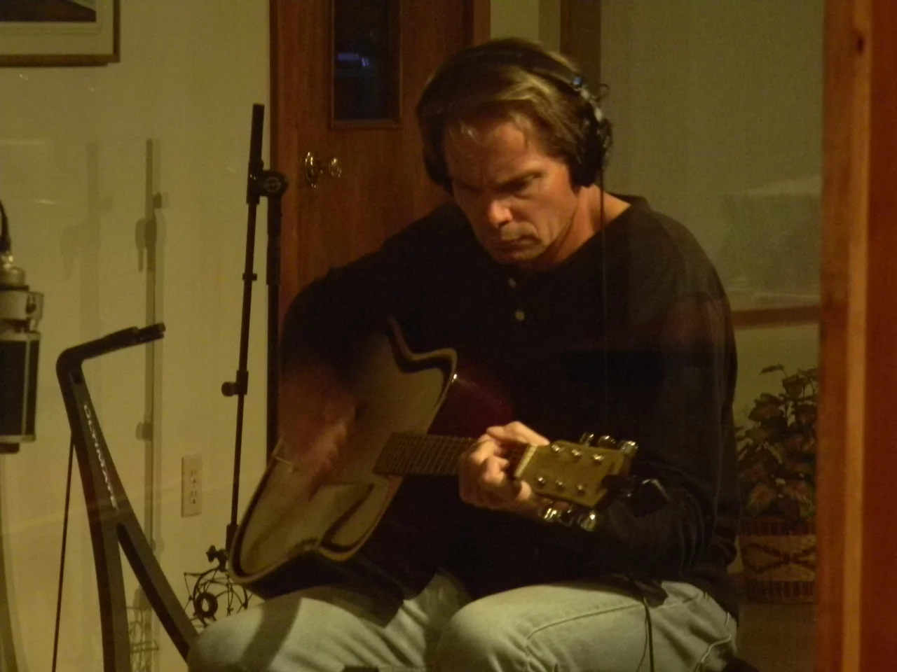 Mike Rowell in the studio putting the Bouillez through its paces