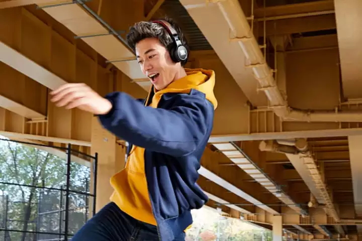 JBL hopes to start shipping its solar-powered headphones in October 2020