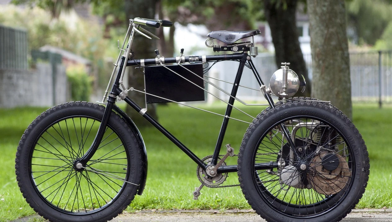 1898 Phébus 2.75-hp Motor Tricycle