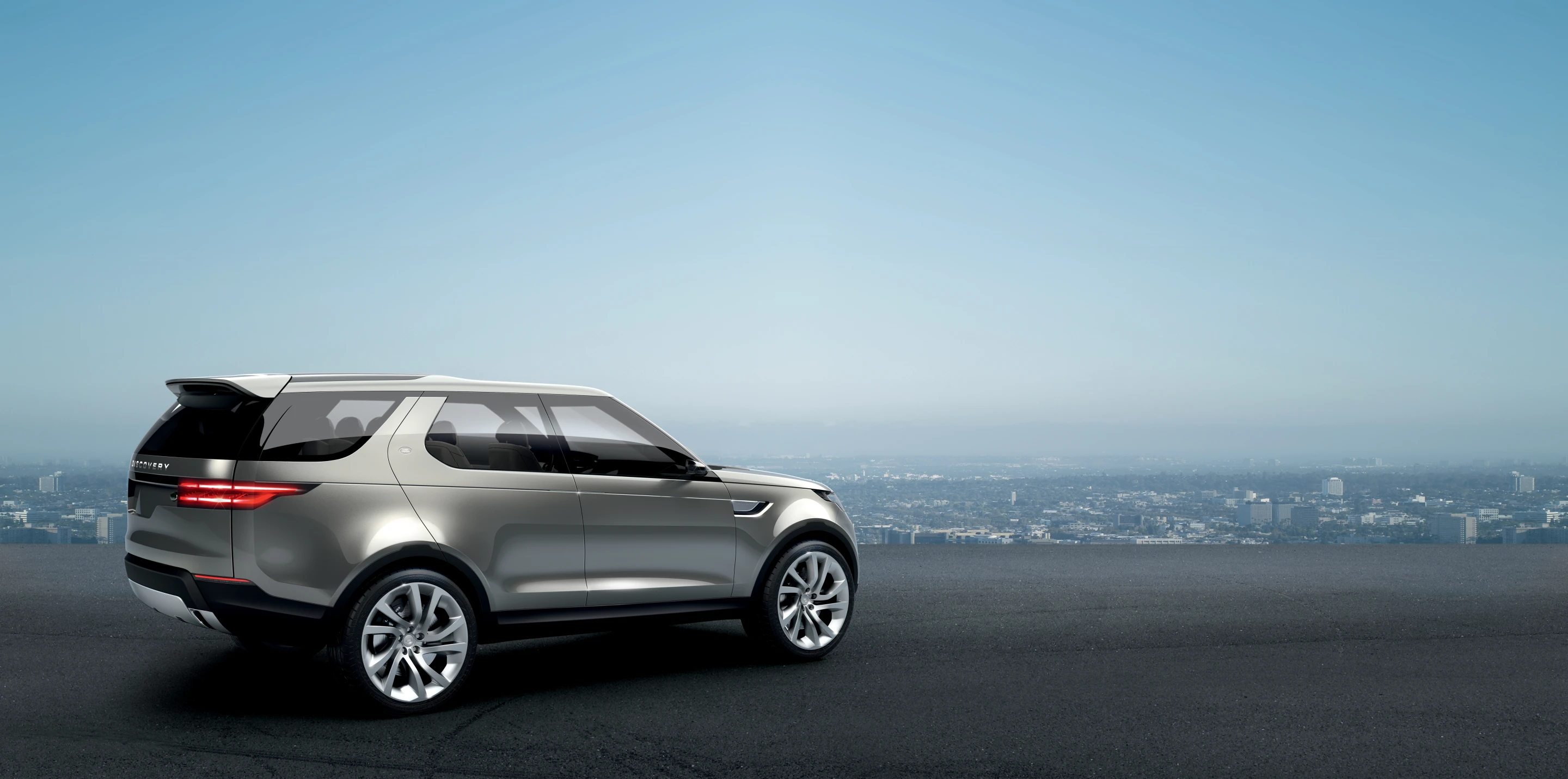 The Land Rover Discovery Vision concept is aimed at the luxury market