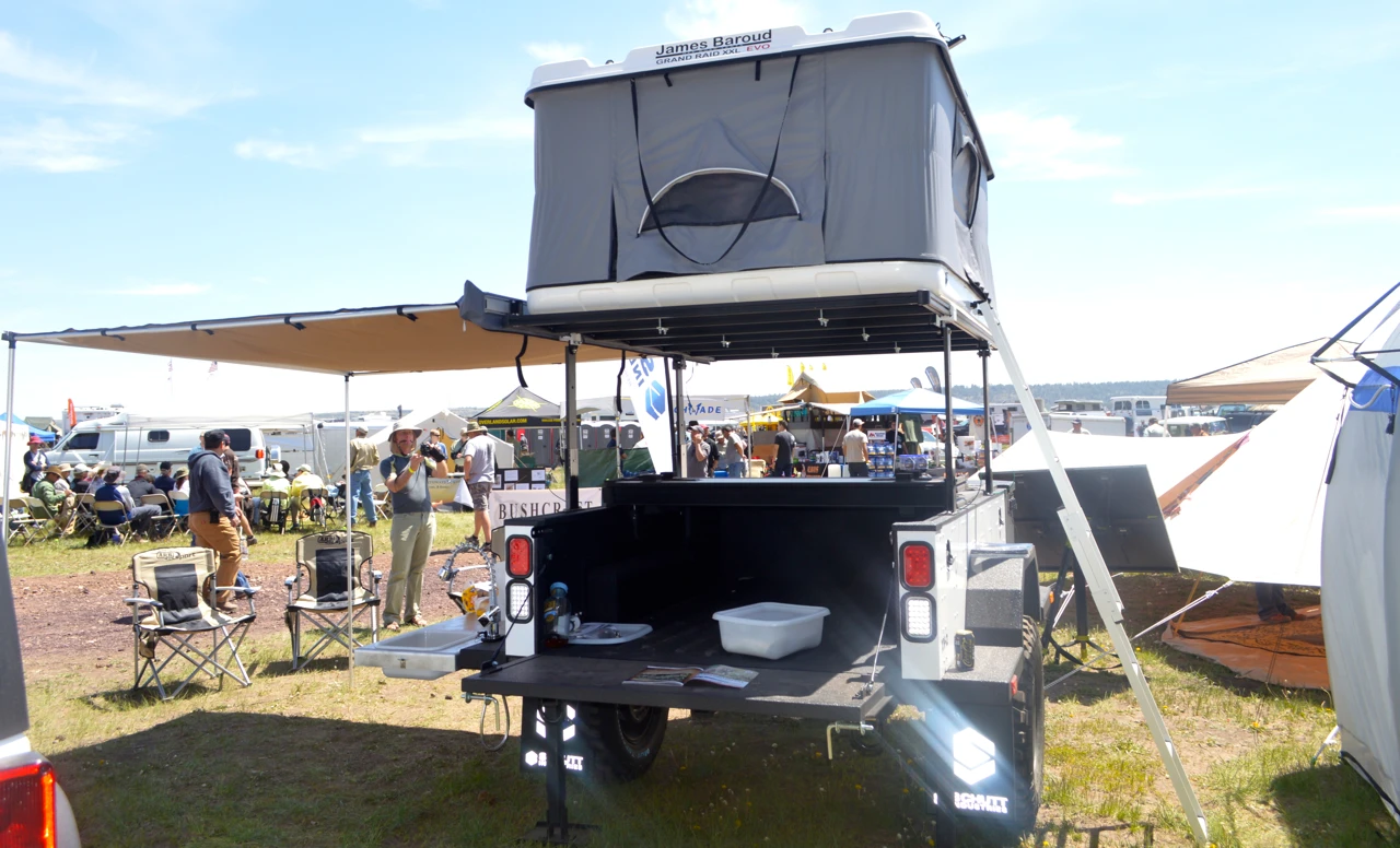 The elevating rack makes for more versatile cargo storage and access (Photo: CC Weiss/Gizmag)