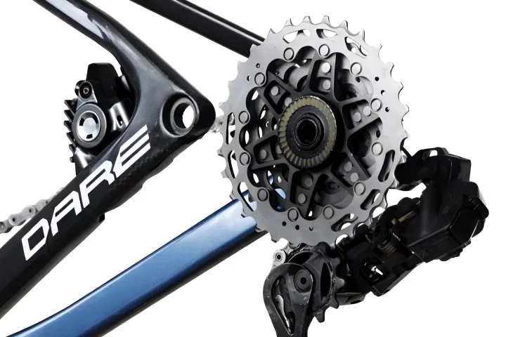 The Dual system is designed for quick wheel-changes on road and gravel bikes