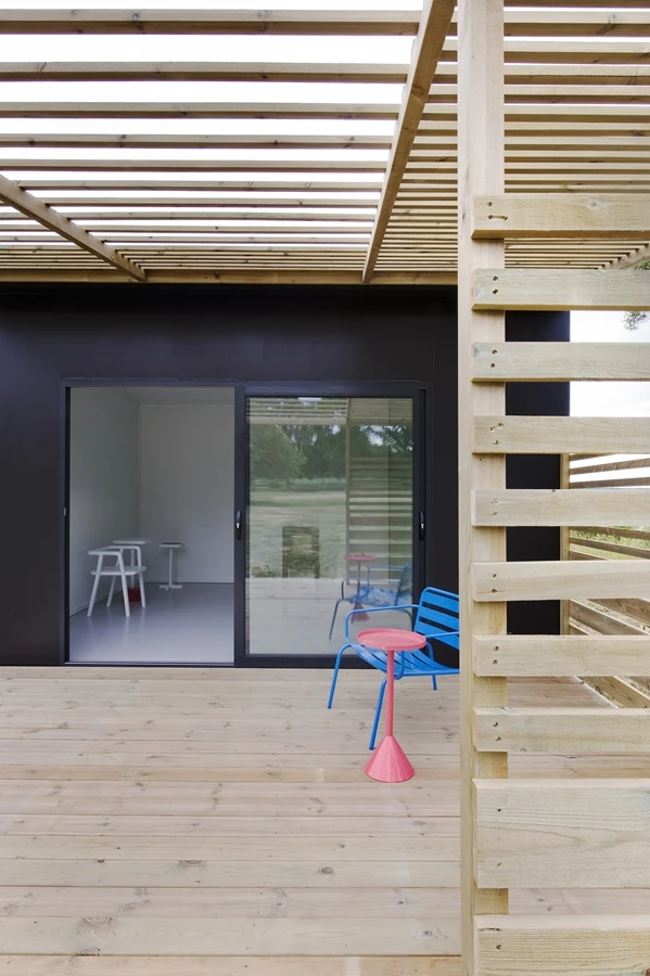 The interior fittings and add-ons of the Mini House 2.0 are finalized in advance so that the house is ready to use once it's been constructed on-site (Photo: Andy Liffner)