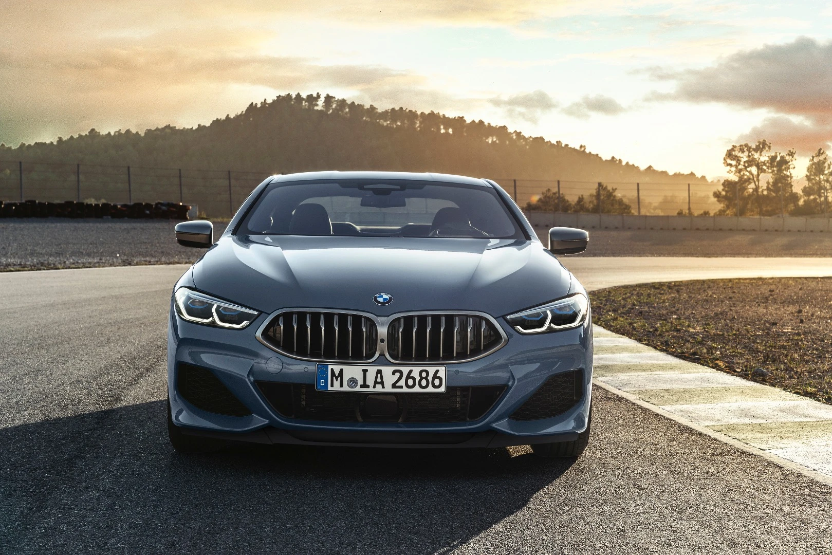 The hood retains the contoured speedy nature it had on the concept, with similar lines and a long, dominating appeal