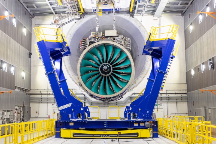 Hi, I'm your biggest fan ... The Rolls-Royce UltraFan is the biggest turbofan in history, and it's expected to deliver huge advantages in fuel economy, weight, noise and emissions
