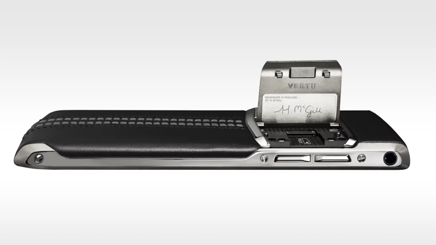 Even getting at the nanoSIM and microSD card has a touch of luxury about it, with the slots hidden under a pair of gull-wing doors on the back of the device, with space for a personal engraving underneath