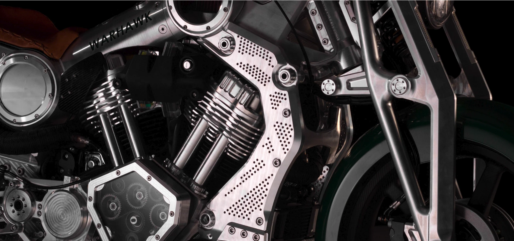 Curtiss Warhawk: 2,163 cc (132 cu in), 150 bhp at 5,100 rpm, 217 Nm/160 ft-lb of torque at 2,000 rpm