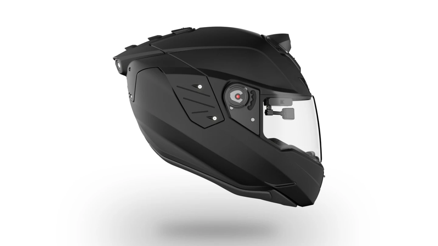 A heads-up display (HUD) pops down providing all the important information inside the helmet