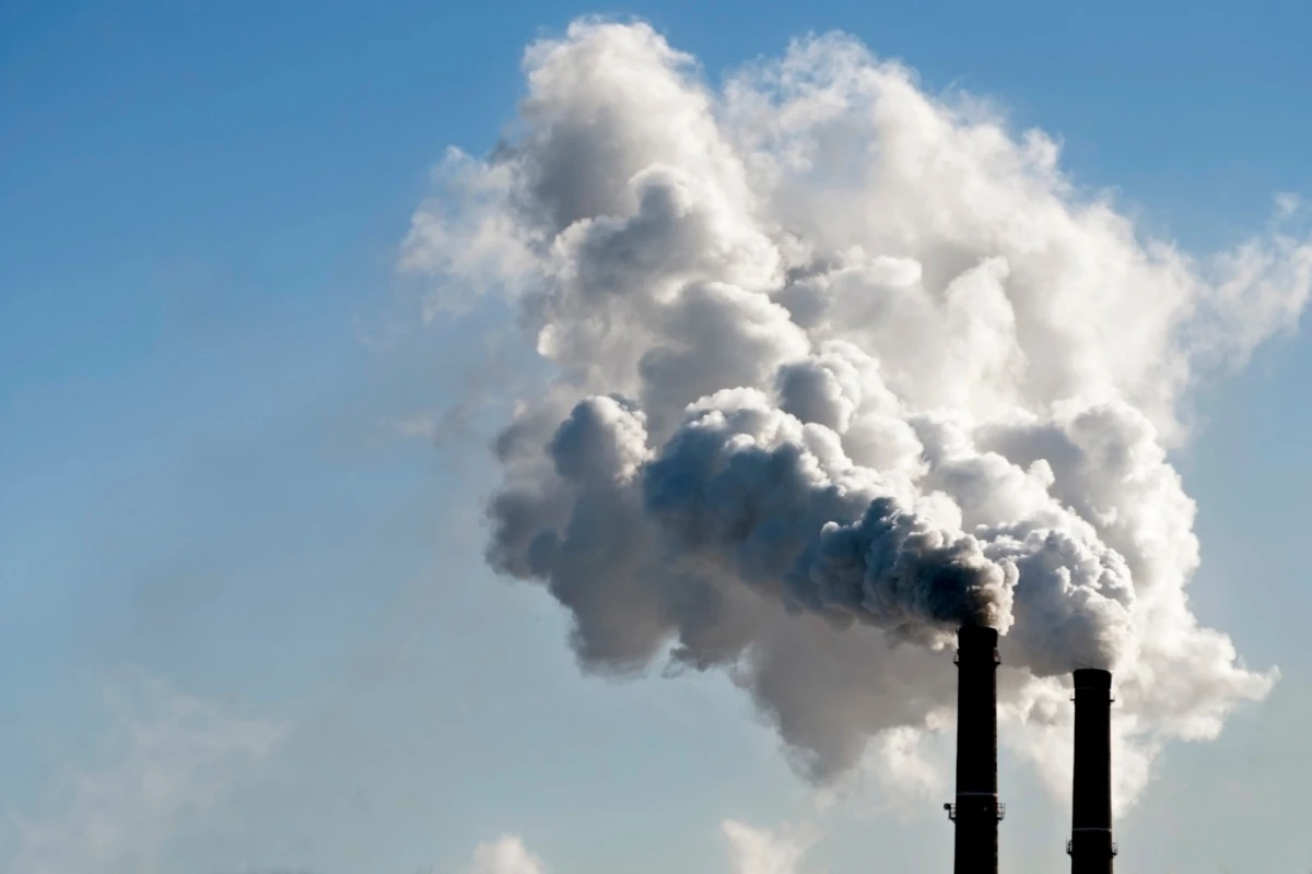 Scientists have developed a new device that can absorb CO2 and produce electricity and hydrogen fuel