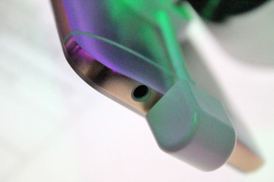 The M9 strapped into a security device (Photo: Stu Robarts/Gizmag.com)