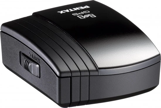 With the help of the shake reduction system within the camera, the O-GPS1 unit tracks movement in the heavens and adjusts the camera's sensor to snap blur-free images of stars and planets