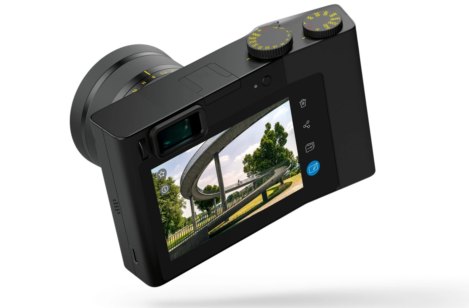 The massive 4.3-inch touchscreen display around back of the ZX1 has a slight curve to it, to separate image previews from camera controls