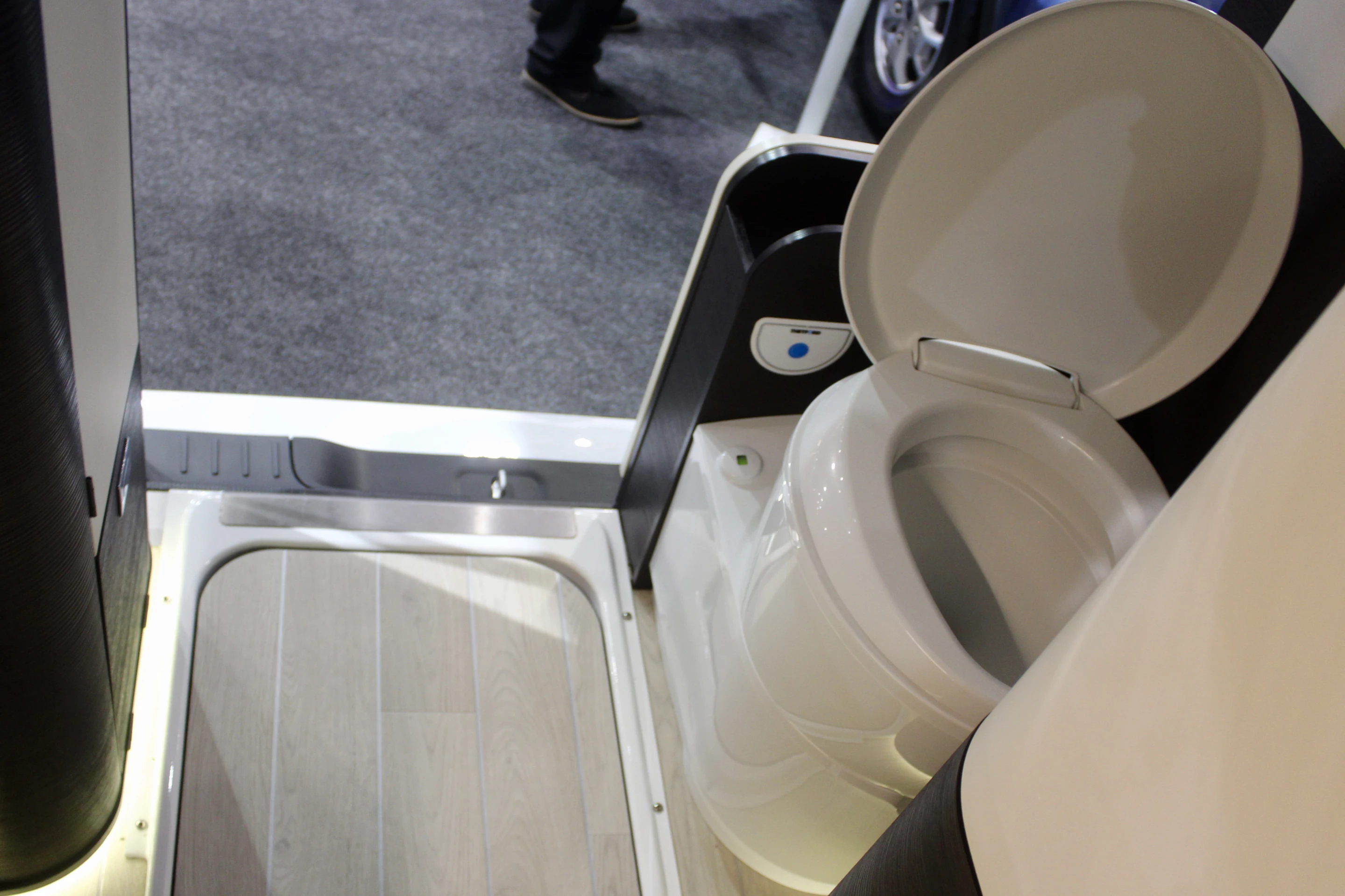 Rear bathroom in the Westfalia Jules Verne Elegance