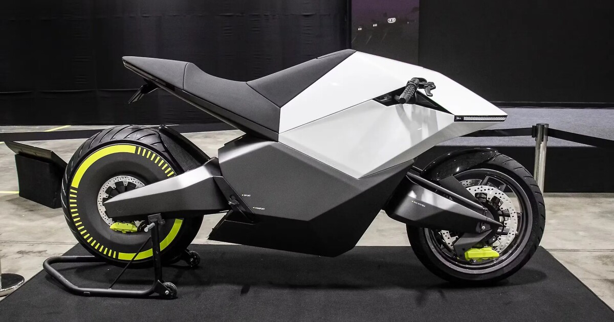 Ola Diamondhead e-superbike prototype unveiled: Price, 2027 launch confirmed Ola Diamondhead e-superbike prototype unveiled: Price, 2027 launch confirmed