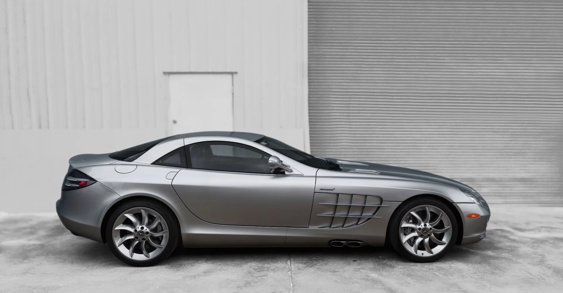 The 2005 Mercedes-Benz SLR McLaren exceeded the previous best price at auction for the model ($412,500) when it fetched $495,000