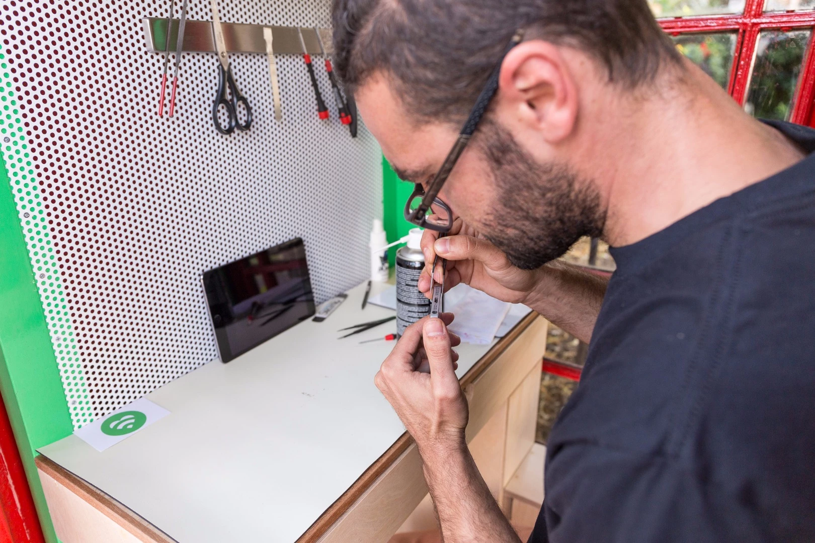 Closed shelving units help to achieve the desired clean look