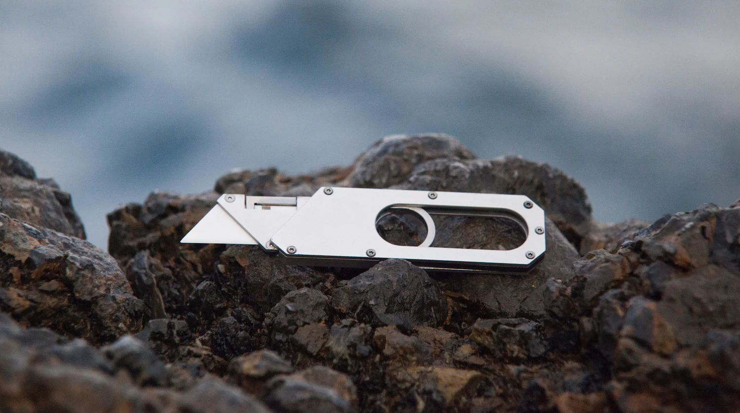 The Maker Knife features ceramic blades