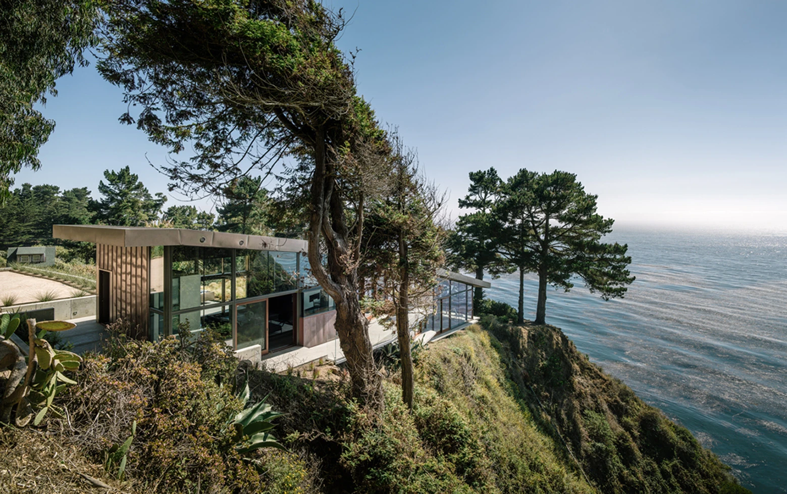 The house is located in a severe fire zone (Photo: Joe Fletcher Photography)