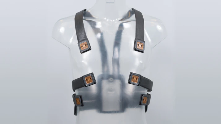 Broadsword Spine uses a wearable battery pack and conductive fabric to create a power/data hub