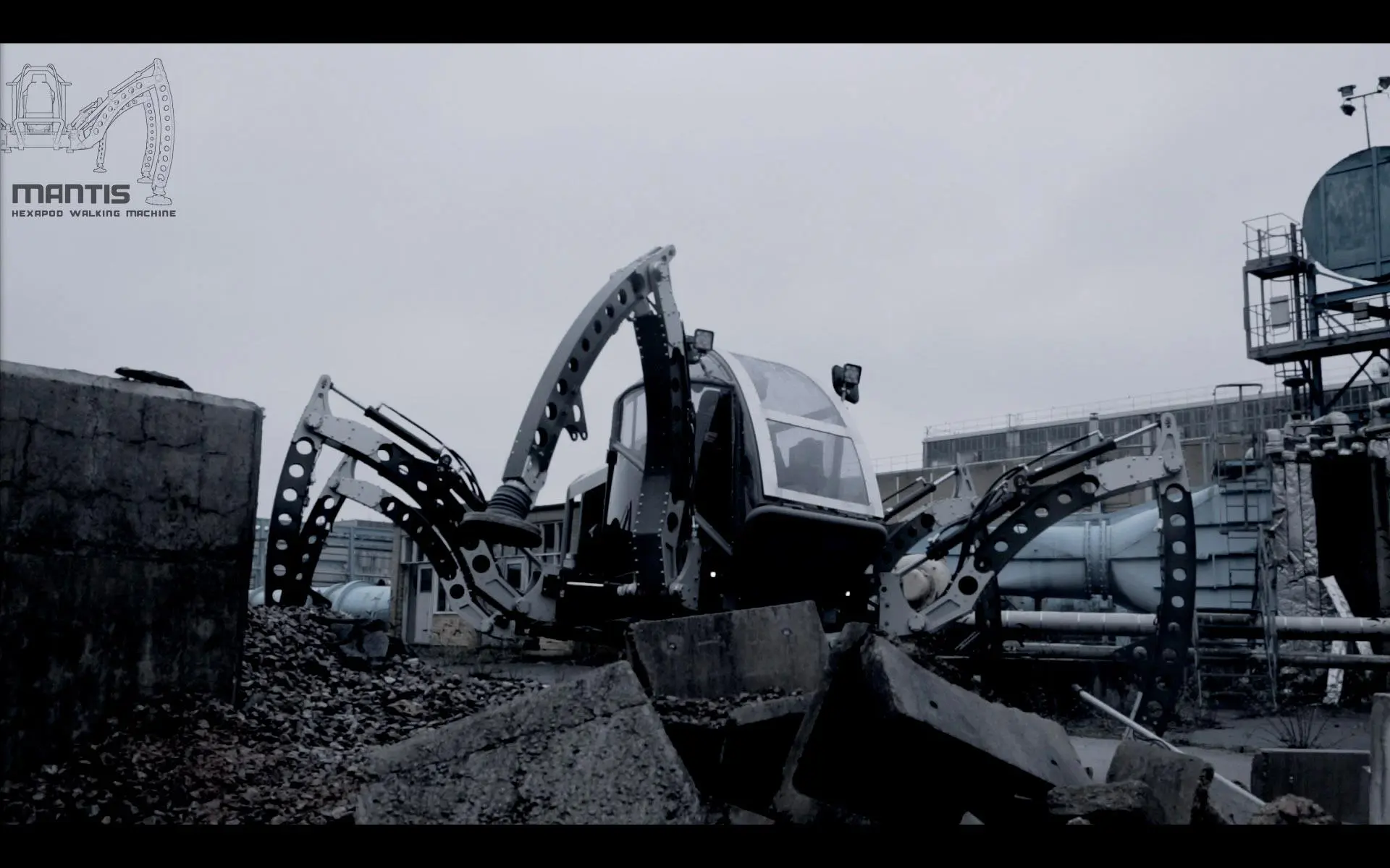 Mantis is described as the world's biggest operational all-terrain hexapod robot