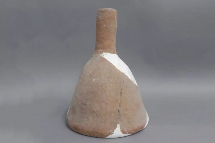 A study of the pottery samples revealed that one of these vessels was actually shaped like a funnel, perfect for beer pouring