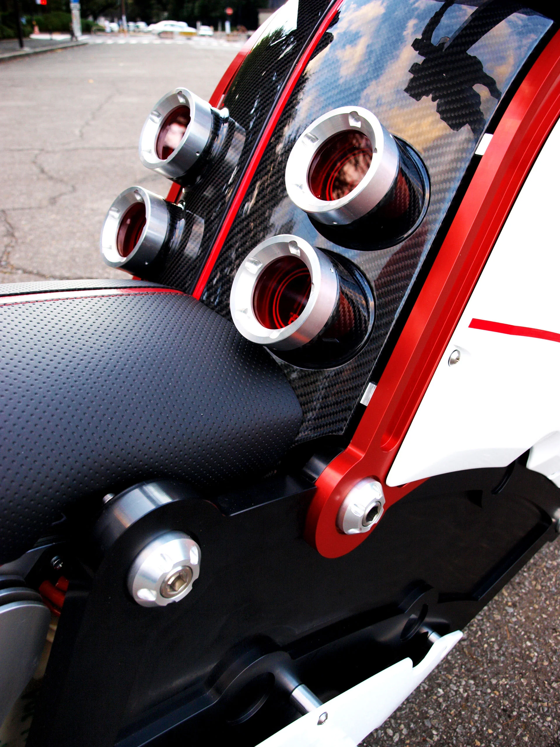 zecOO electric motorcycle