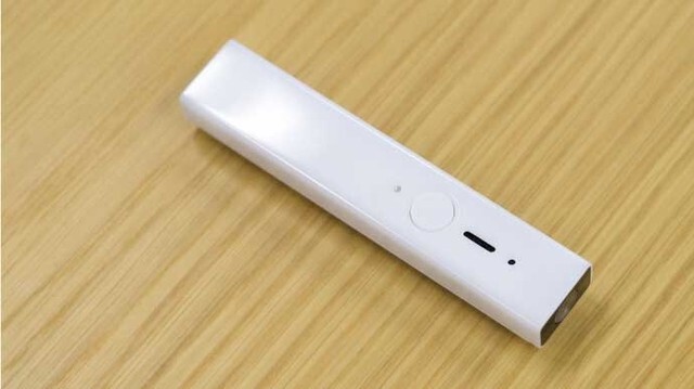 The Blincam unit attaches to any set of glasses