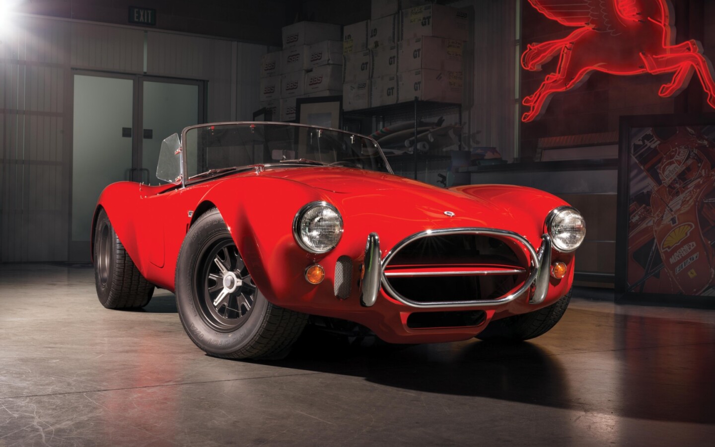 2018 Monterey Car Week Auction Report | 1966 Shelby 427 Cobra | Sold For $995,000 | Estimate: from $1,200,000 to $1,500,000 | Auction: RM-Sothebys | Lot 121 | Official Description