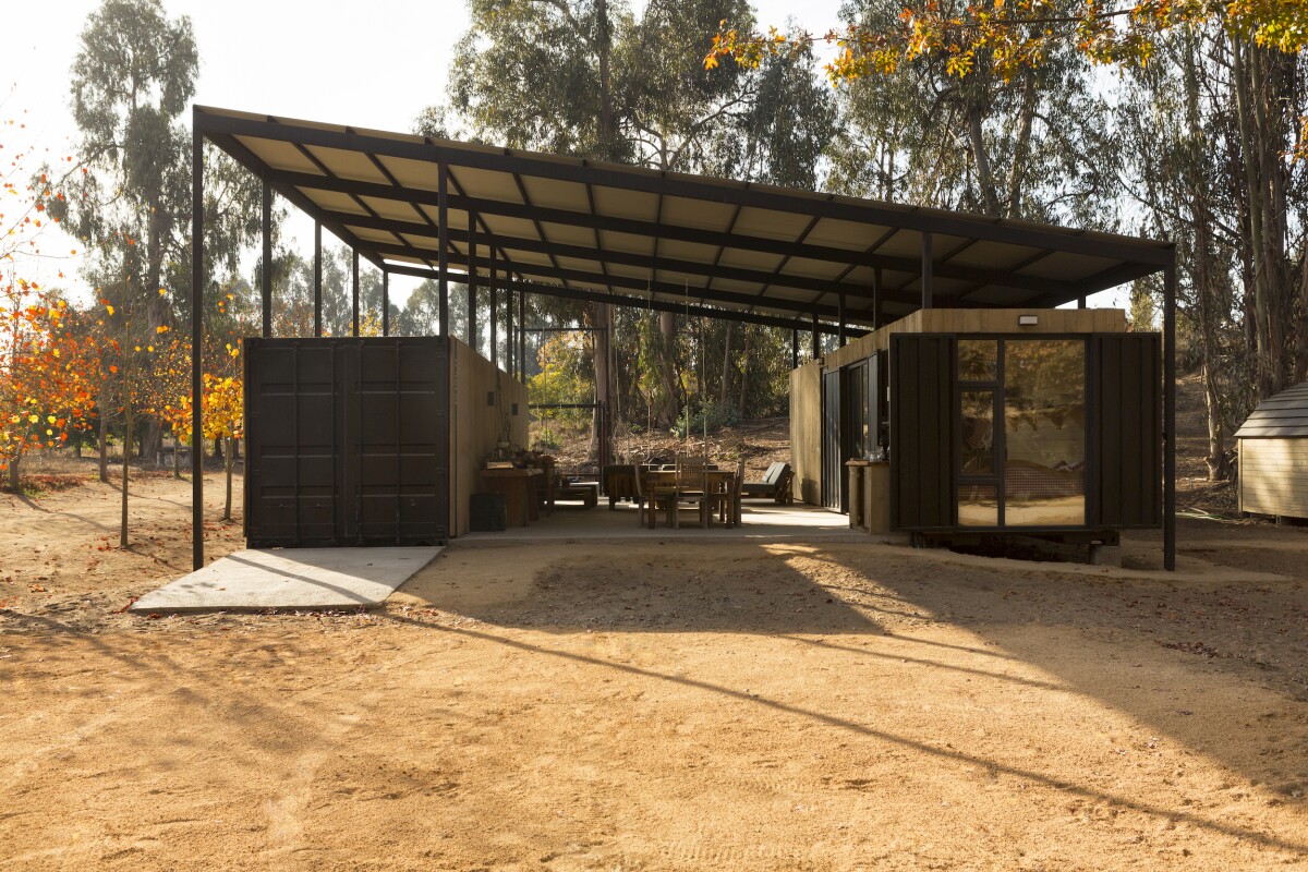 Container House was designed by Plannea Arquitectura and Constanza Domínguez Claro, and is located in Chile