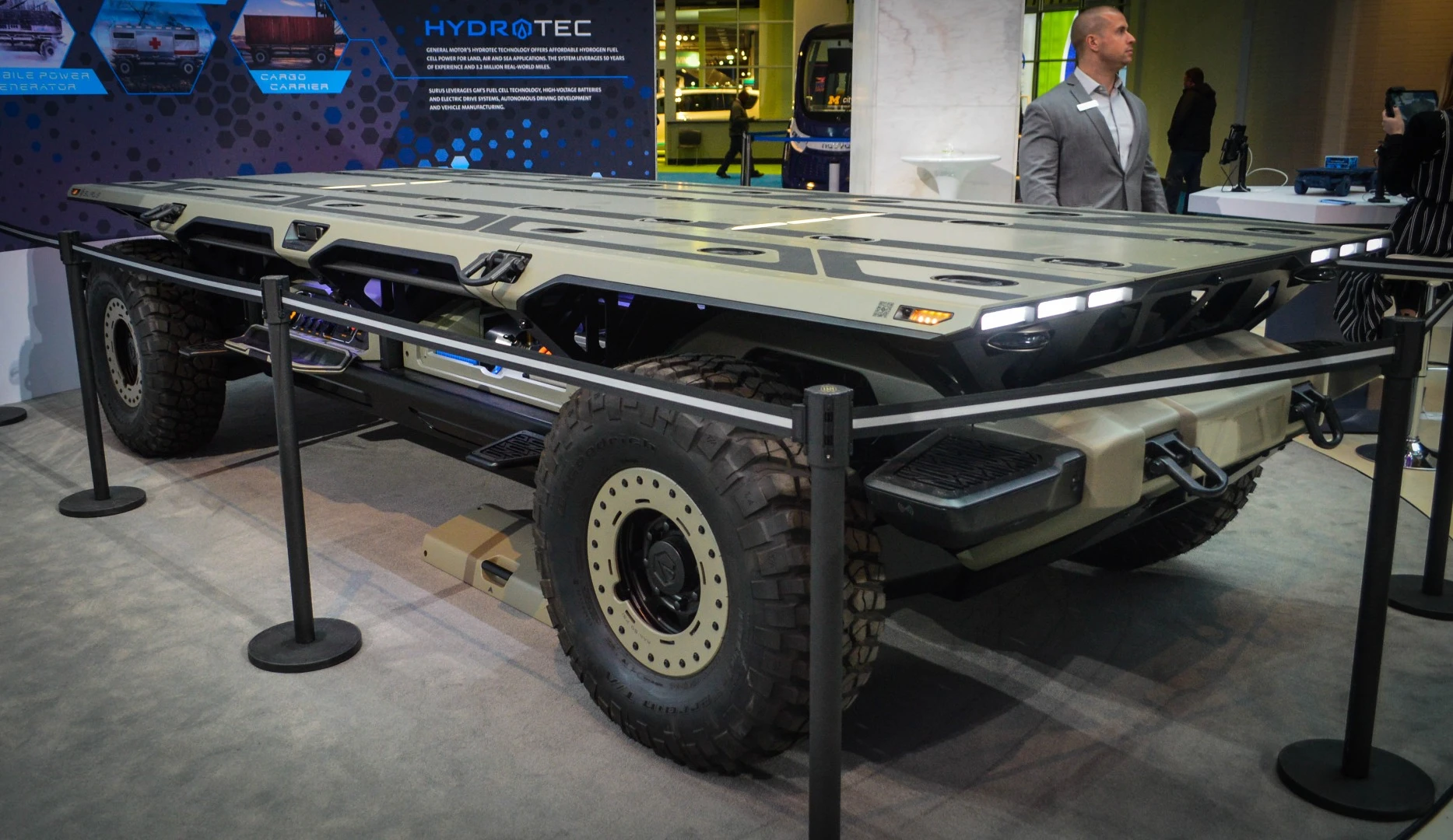 GM shows its autonomous hydrogen fuel cell SURUS concept in Detroit