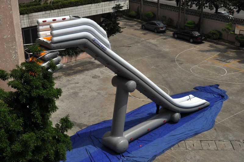 The Freestyle Cruiser is made of reinforced PVC