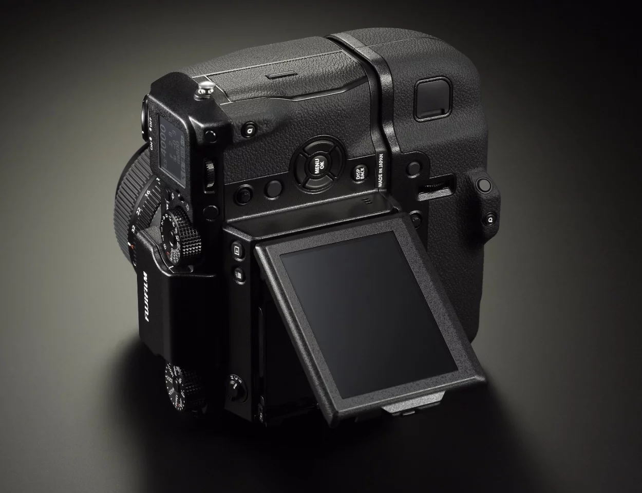 The Fujifilm GFX 50S features a magnesium alloy build and weather resistance