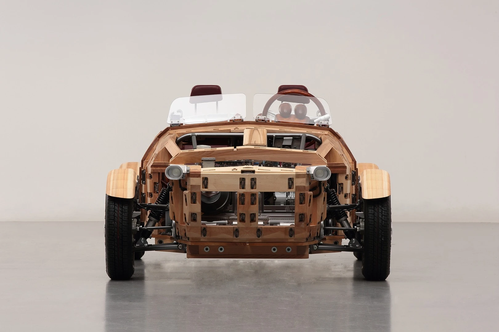Body panels can be removed and replaced on the Setsuna