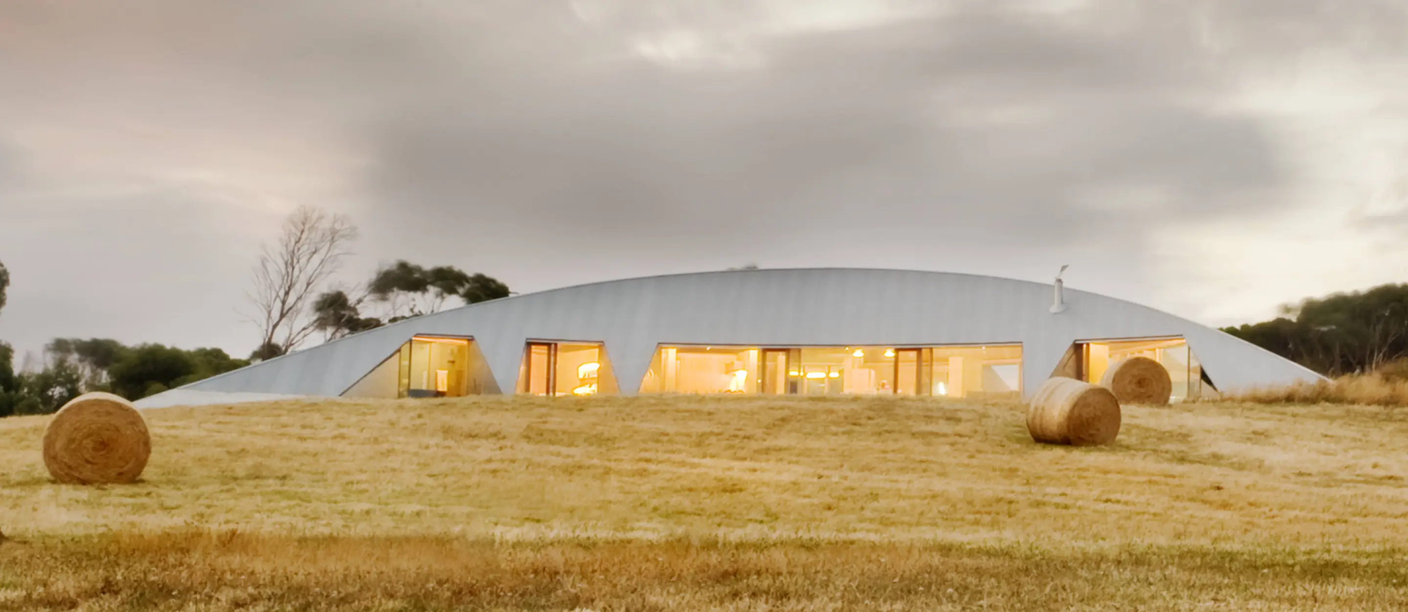 Crofthouse is located on the south coast of Victoria and offers its owners a simple and sustainable home which blends into its natural environment