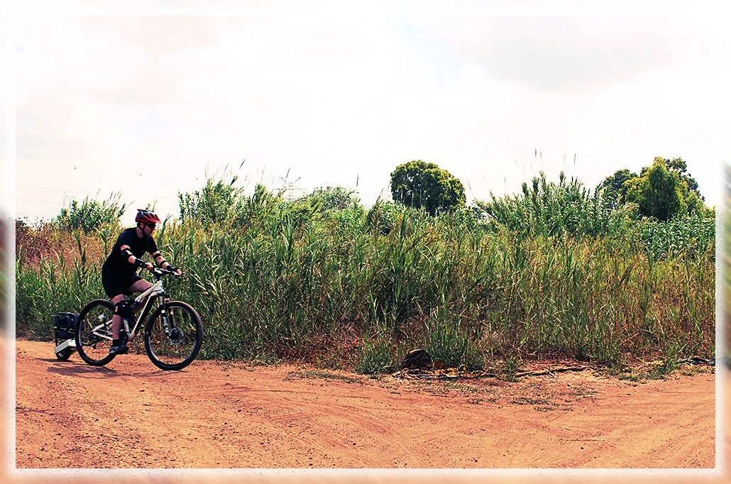 Its wide, all-terrain tire provides the versatility to go on and off road