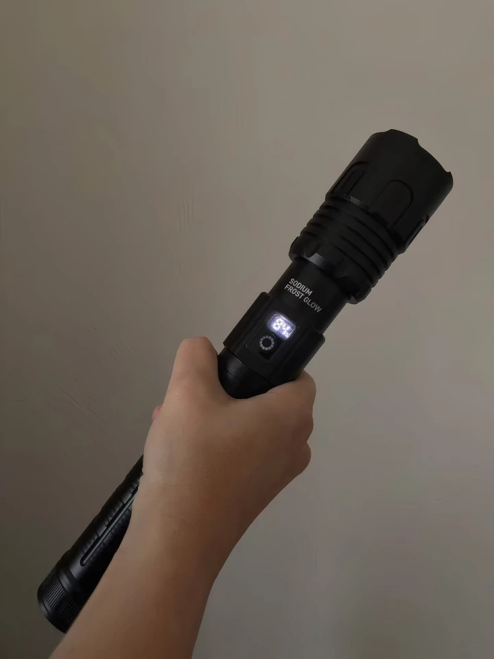 There's not much to the design of this hard-anodized aluminum alloy flashlight, save for a little power level display on the shaft