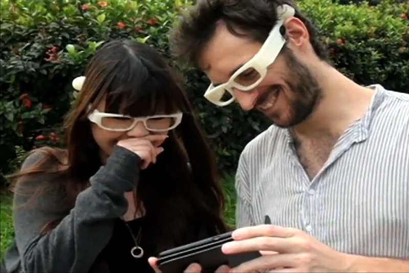 Two happy owners of Sound Perfume glasses (Photo: Yongsoon Choi)