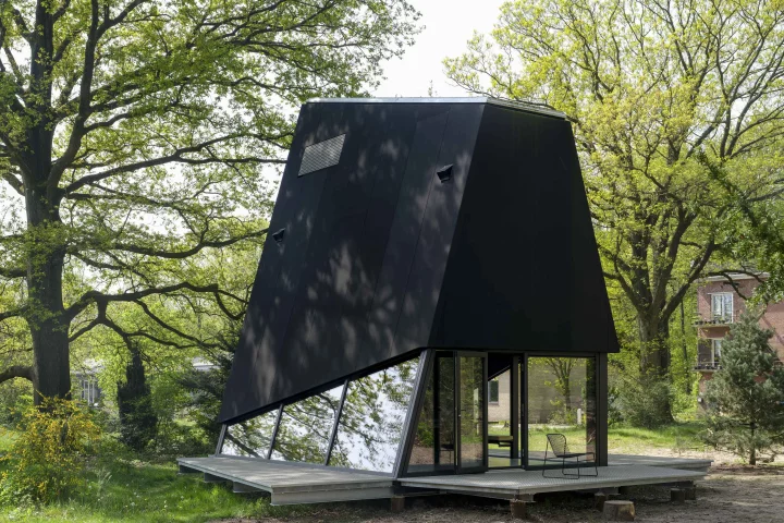Stay Under the Radar is a compact vacation dwelling that's inspired by the faceted angular surfaces of the iconic US F-117 Nighthawk stealth attack aircraft