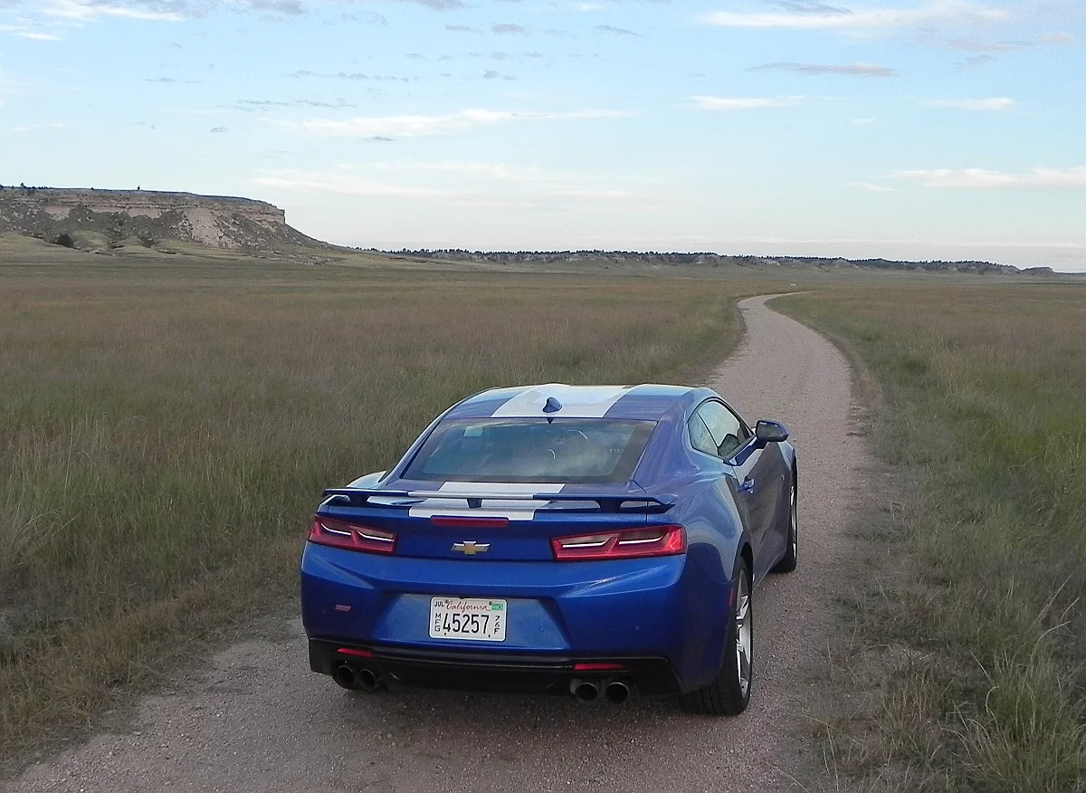A six-speed manual transmission is, thankfully, the standard in the 2016 Camaro SS