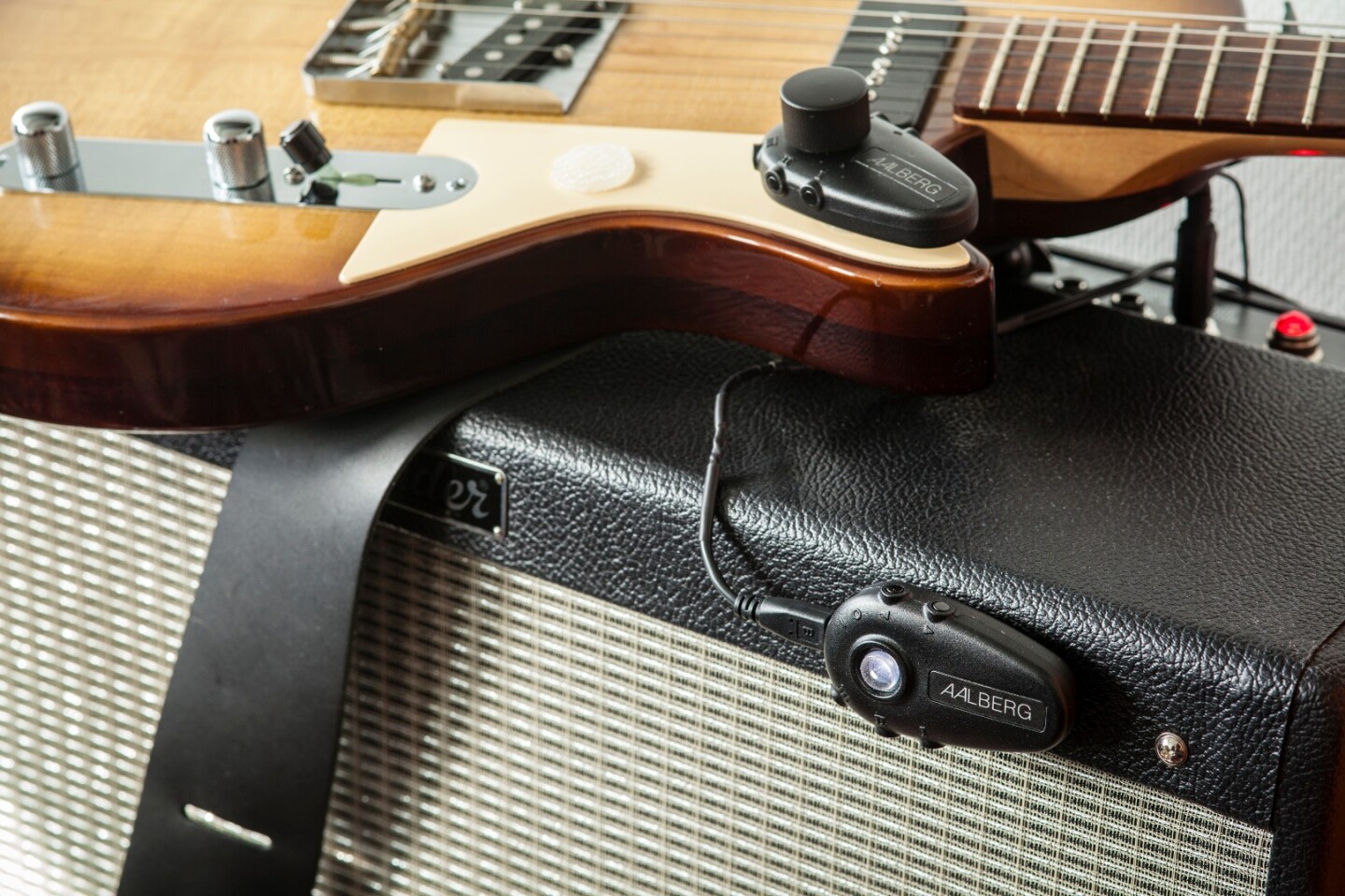 The Moon is plugged into an amp's footswitch jack and can then be attached to the front using Velcro, and controlled wirelessly from the Aero on the guitar