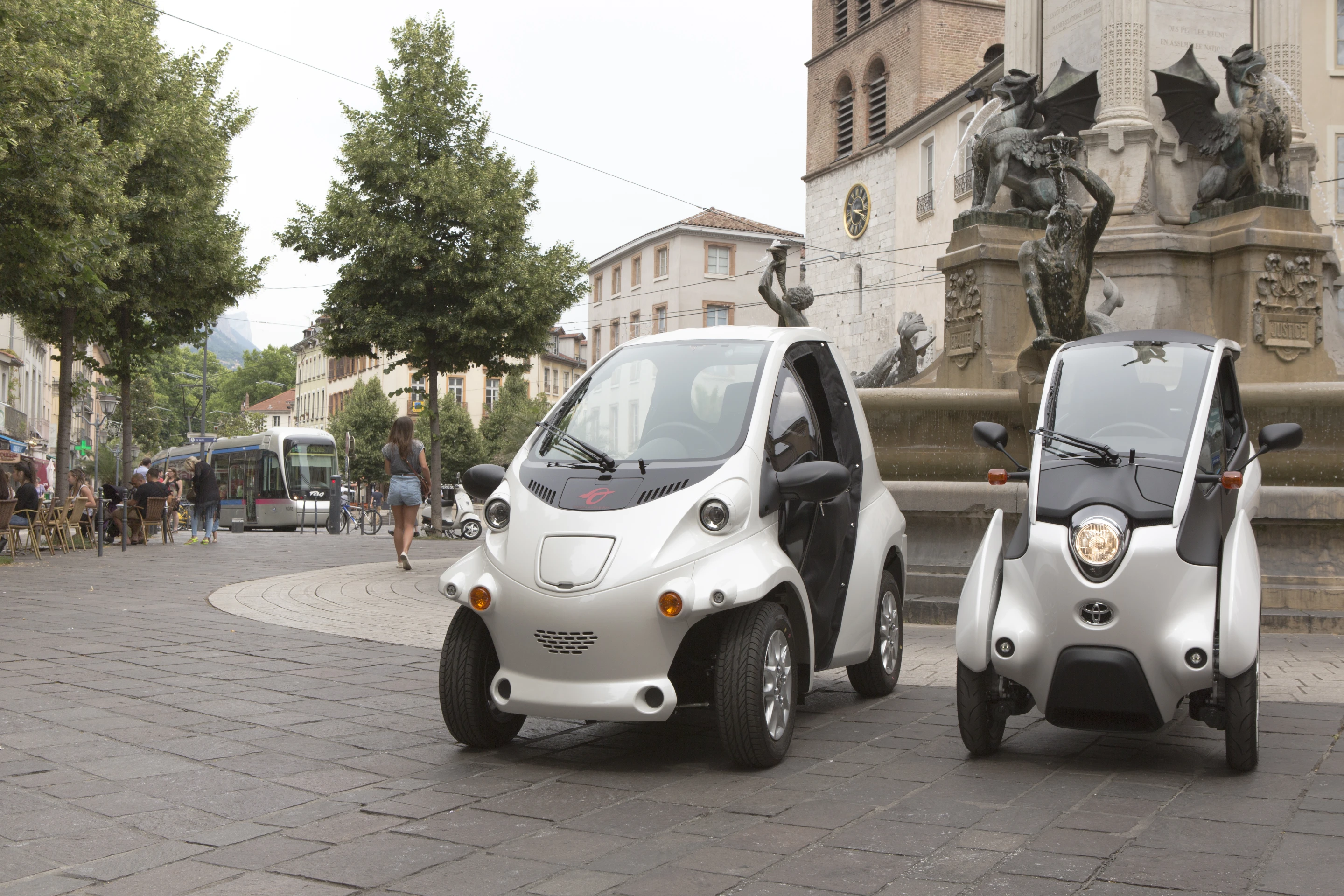 The Toyota iRoad and COMS complement the Grenoble transport system